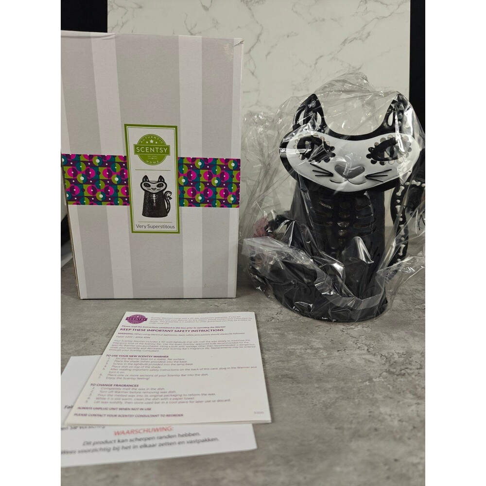Scentsy Very Superstitious Black Cat Skeleton Spooky Wax Melt Warmer Halloween